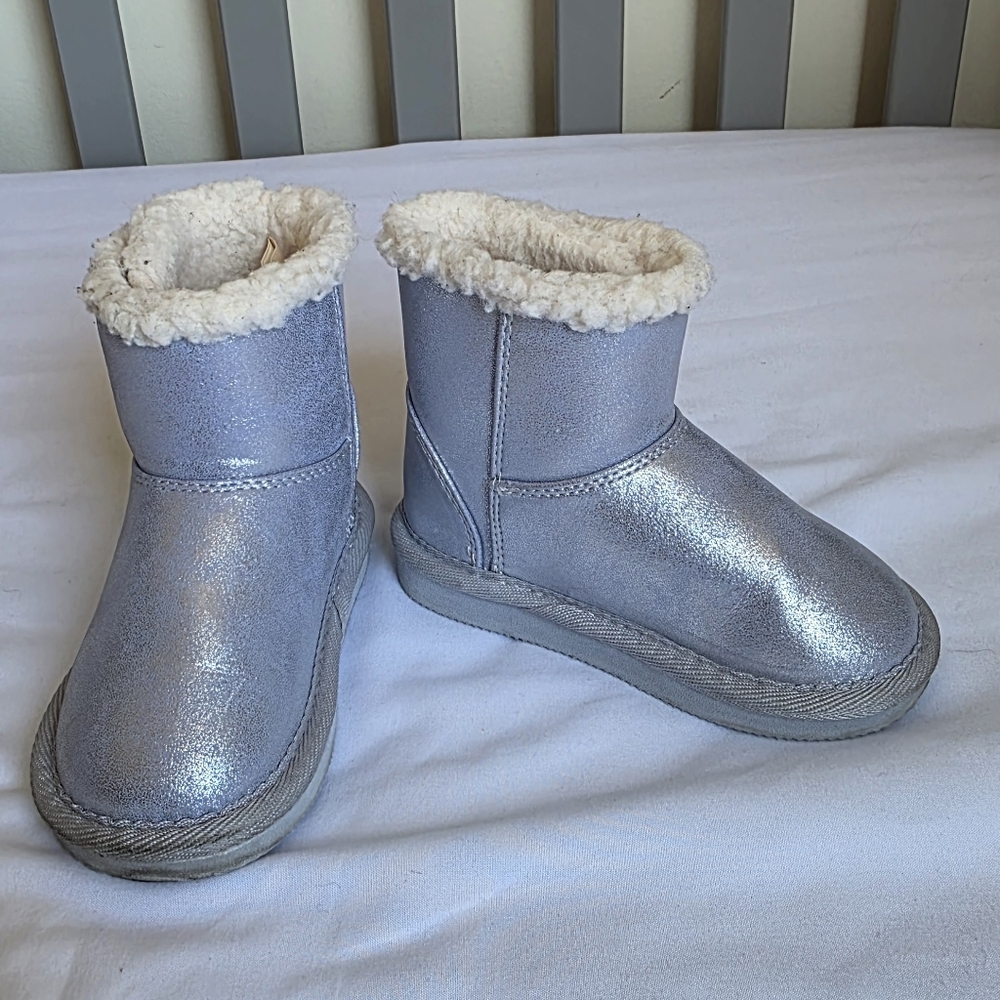 Baby Gap Silver Fur Lined Metallic Toddler Girl Winter Boots Size 7